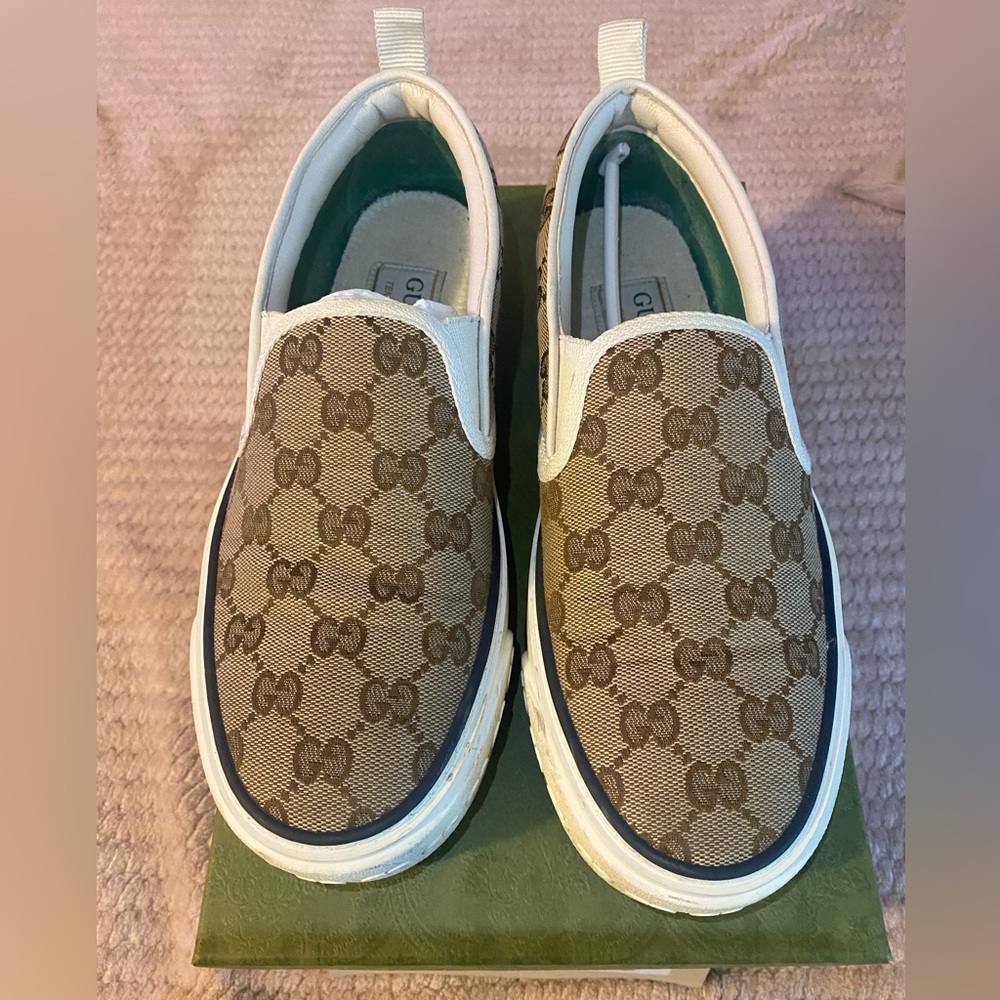 Authentic Gucci Tennis 1977 slip-on sneakers size 37 (7) womens